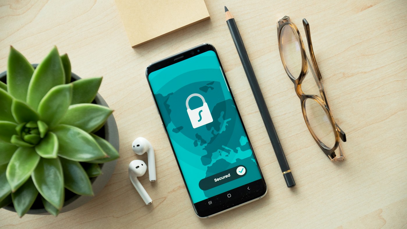 Smartphone displaying a security lock symbol